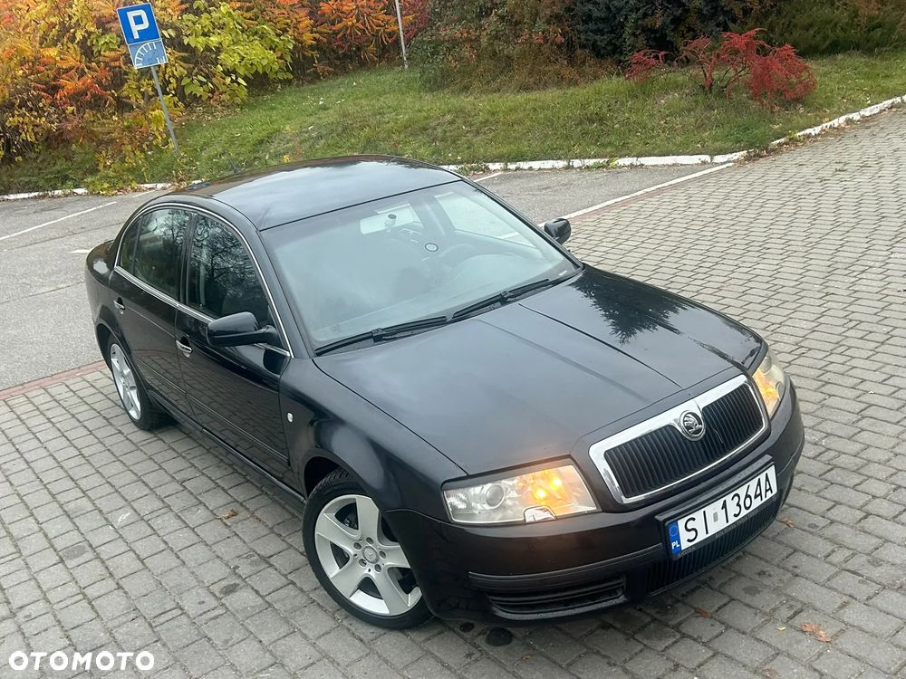 Skoda Superb 1.8 Turbo Elegance - 32