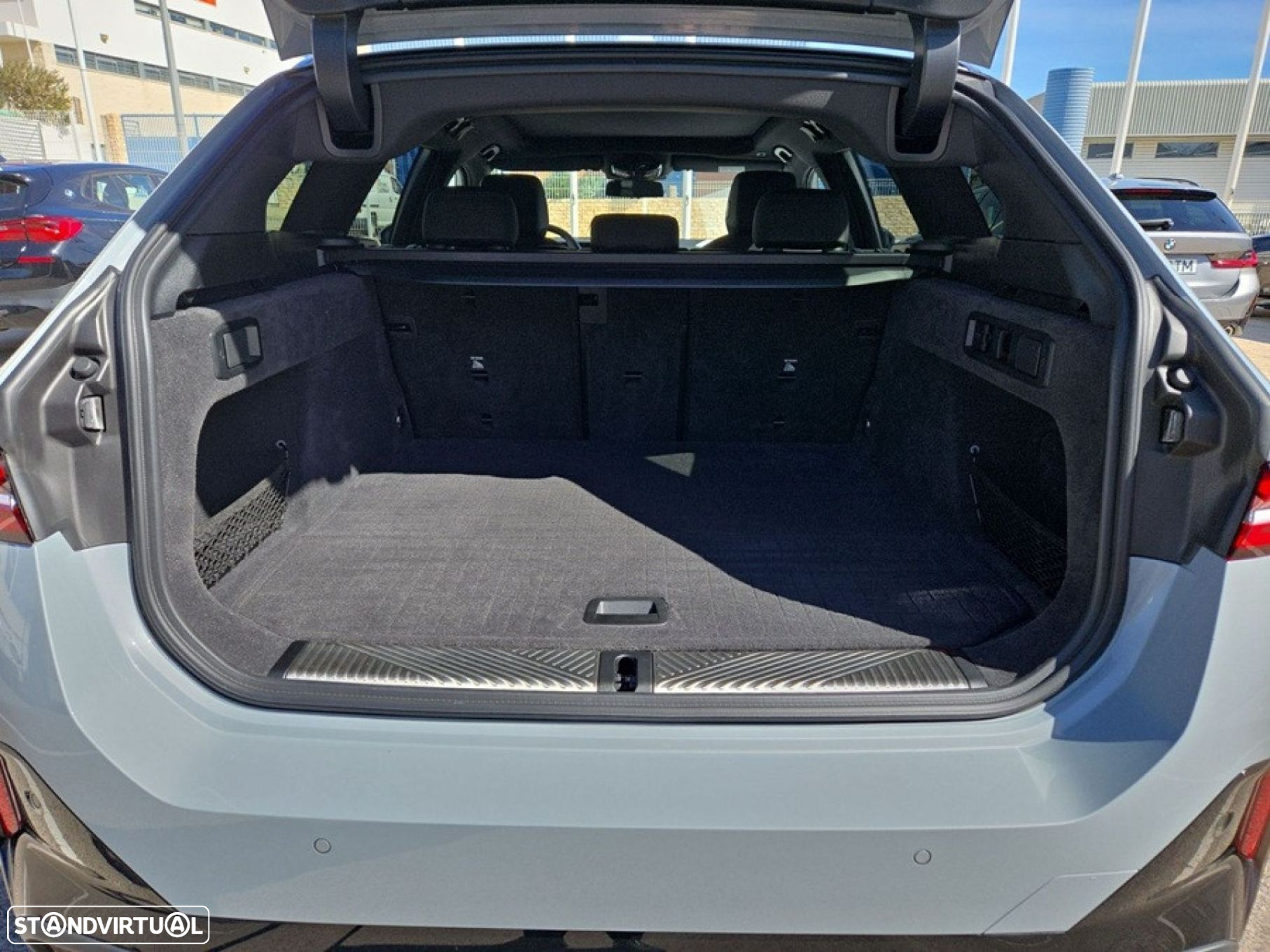 BMW i5 Touring eDrive40 - 15