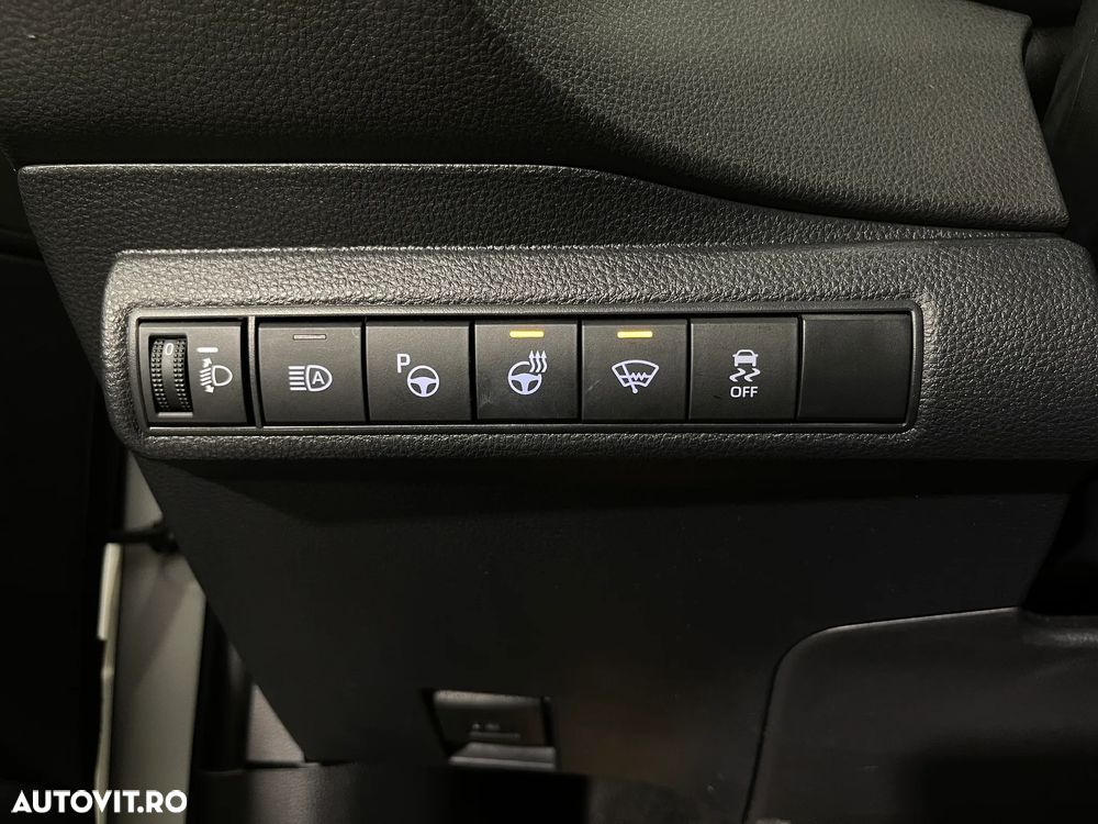 Toyota Corolla 1.8 HSD Dynamic - 20