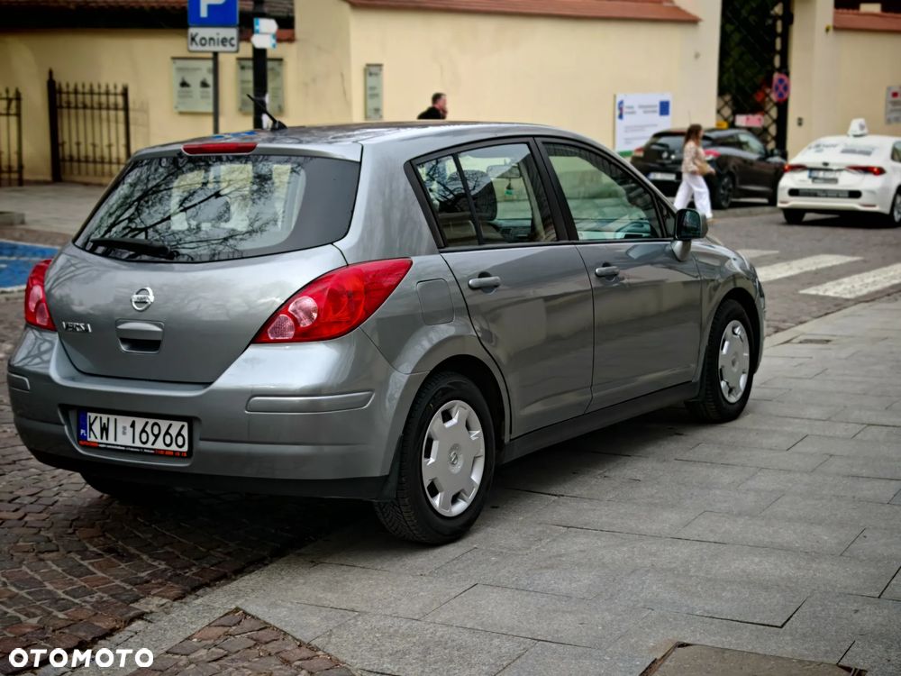 Nissan Tiida - 19