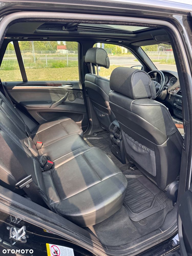 BMW X5 4.8i xDrive - 7