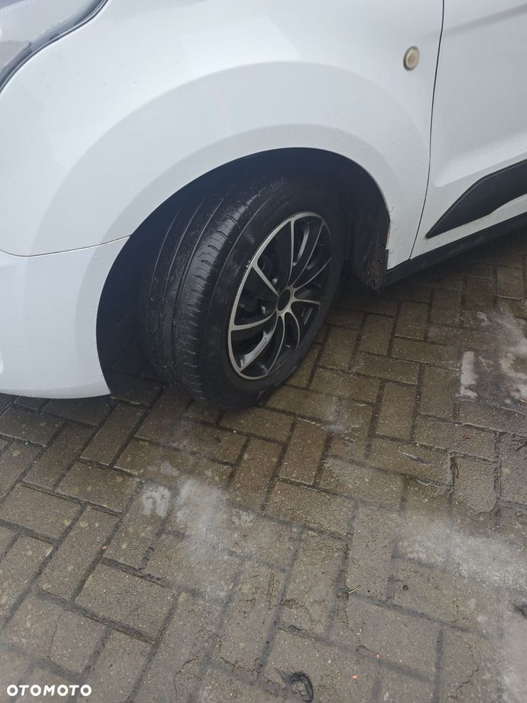 Ford Transit Connect - 14