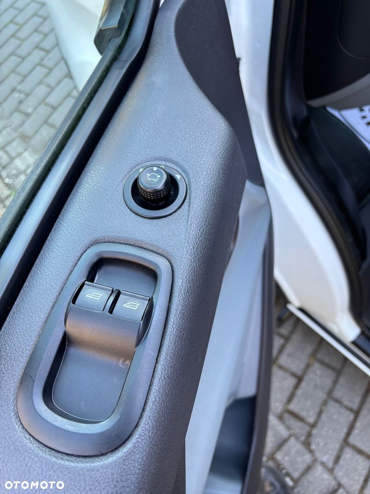 Ford Transit Custom L1H1 Hak Relingi 1 Właściciel Serwis - 14