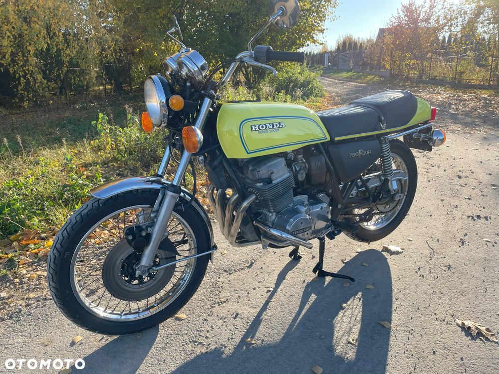 Honda CB - 1