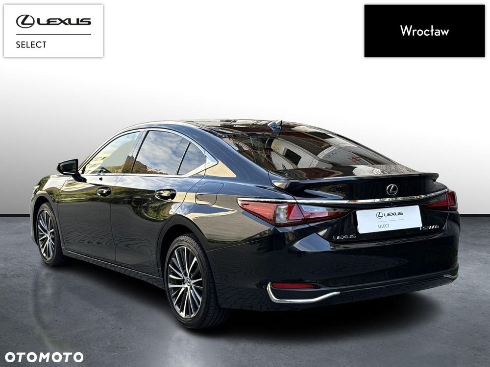 Lexus ES 300h Business Edition - 3