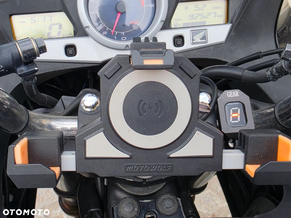 Honda CBF - 12