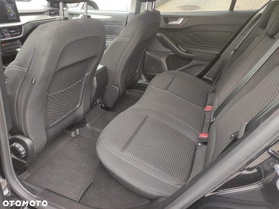 Ford Focus - 12