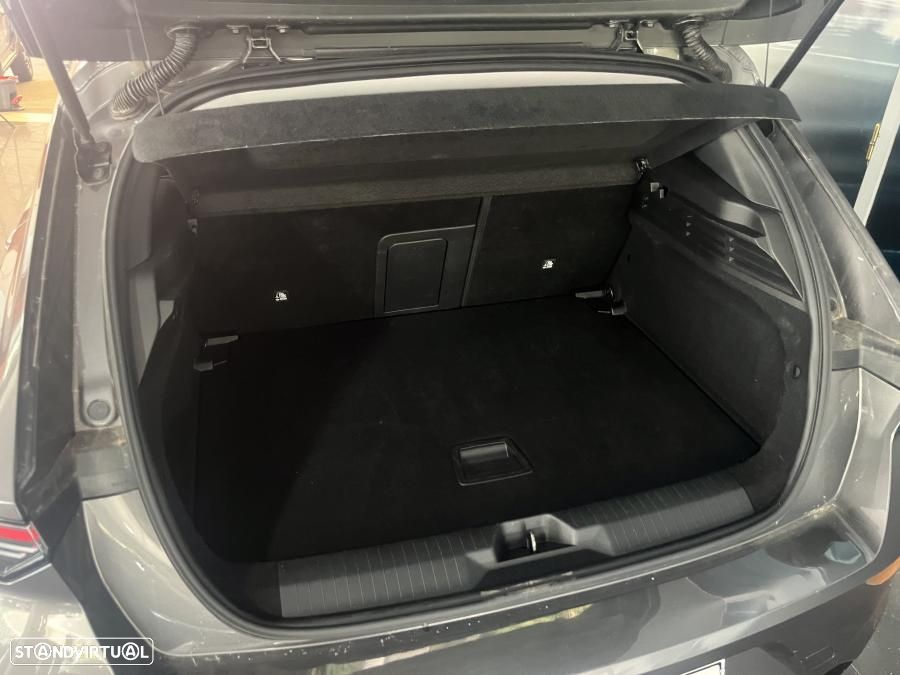 Opel Astra 1.2 T Elegance - 9