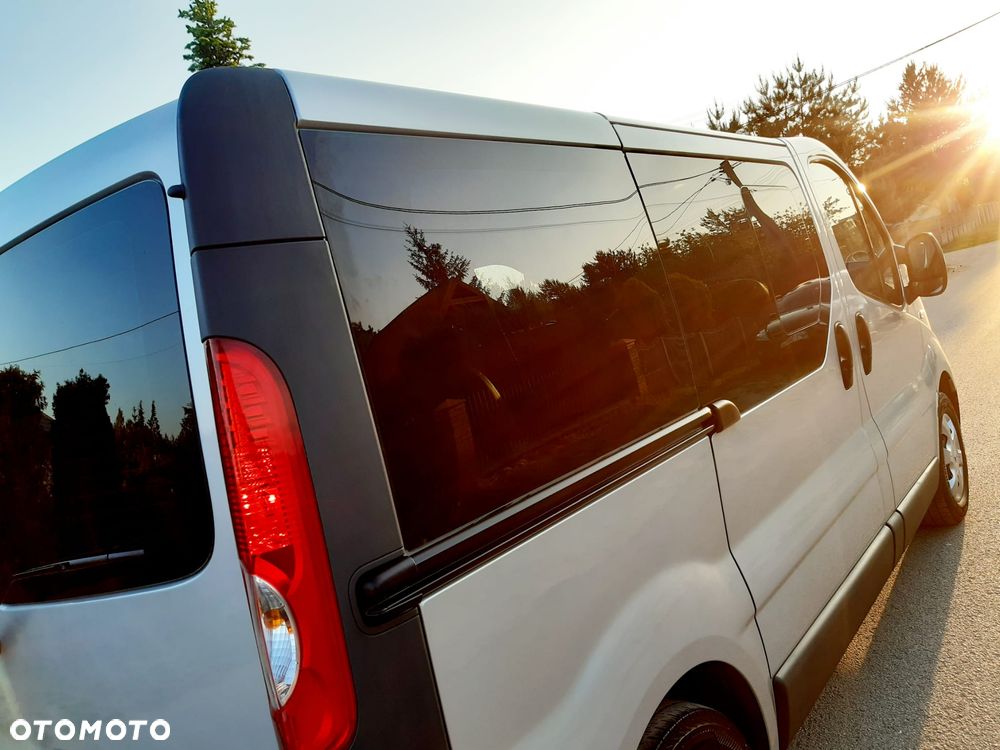 Renault Trafic L1H1 Passenger Lux - 10