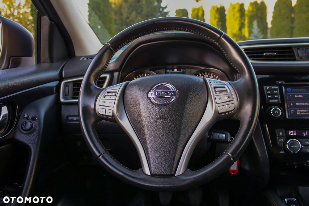 Nissan Qashqai 1.5 dCi TEKNA - 37