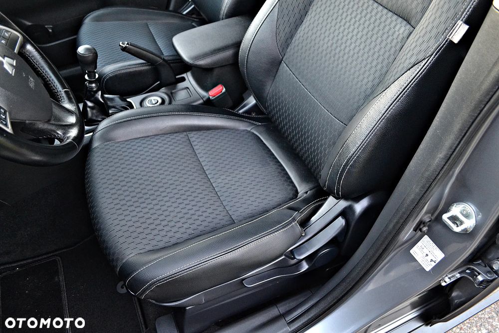 Mitsubishi Outlander 2.2 DID Intense + 4WD - 26