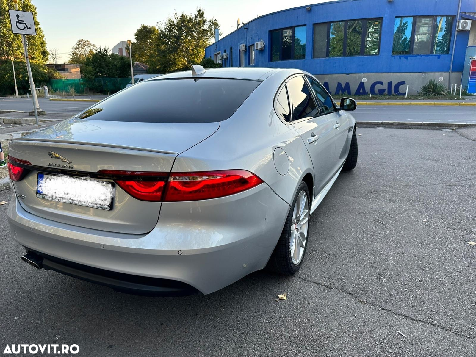 Jaguar XF 20d Aut. R-Sport - 5