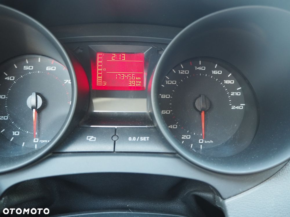 Seat Ibiza 1.4 16V Reference - 11