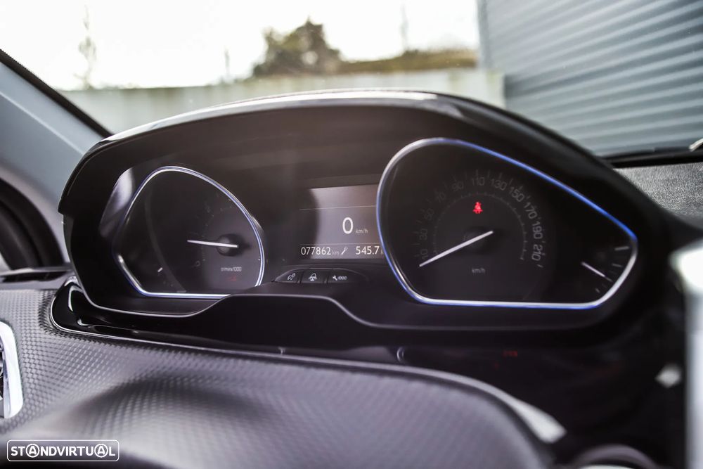 Peugeot 2008 1.5 BlueHDi Allure - 15