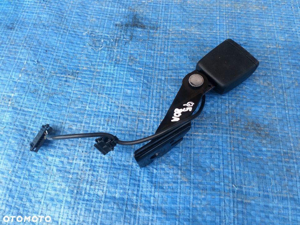 Audi Q5 80A Zapinka Pasa Tył Baezpiczeństwa