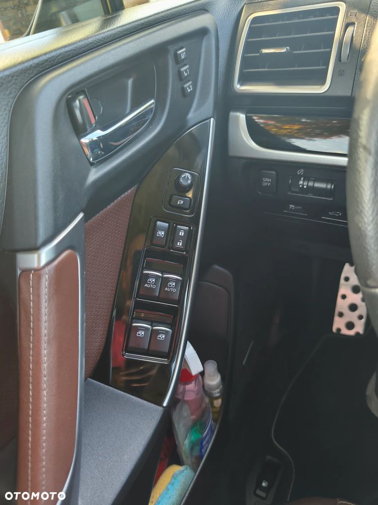 Subaru Forester 2.0 XT Platinum Lineartronic - 22