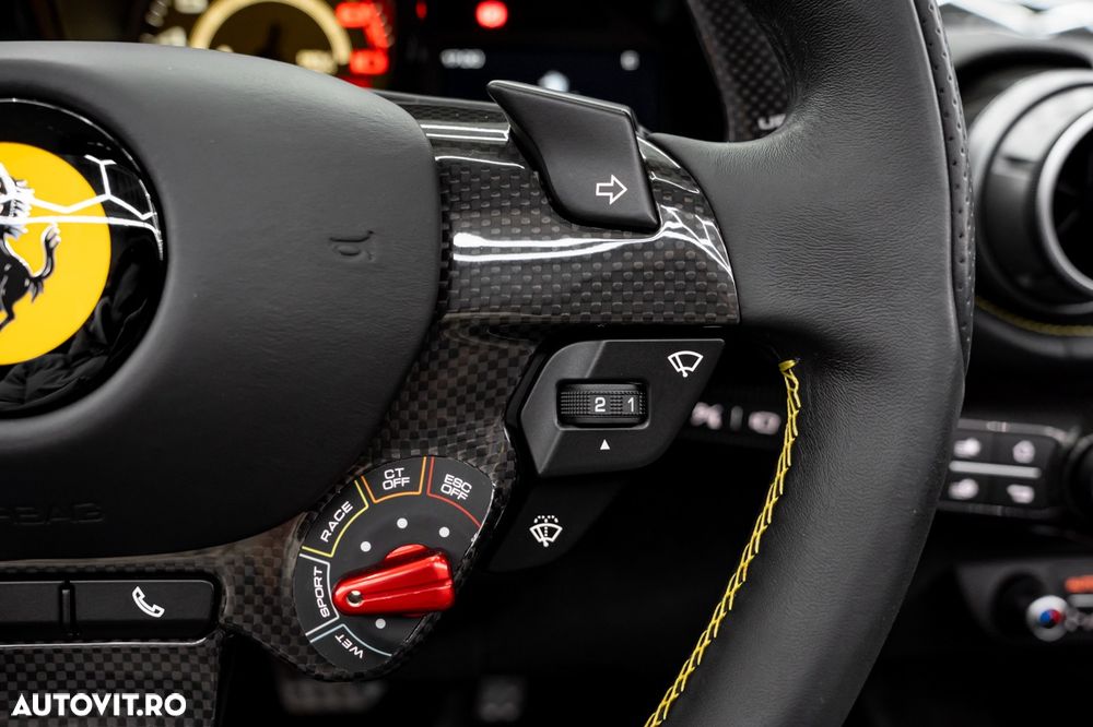Ferrari 812 - 31