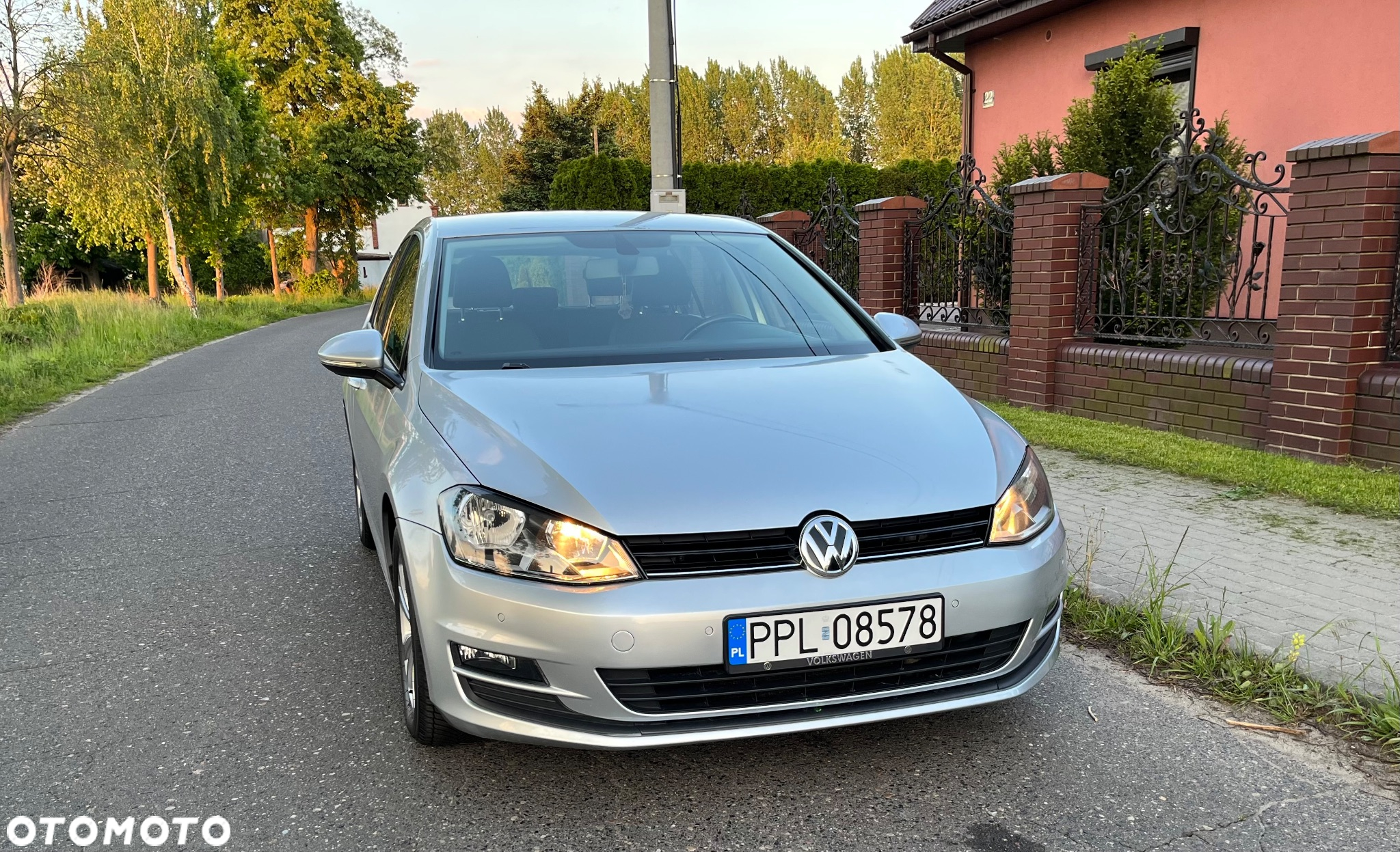 Volkswagen Golf 1.6 TDI BlueMotion Technology DSG Comfortline - 2