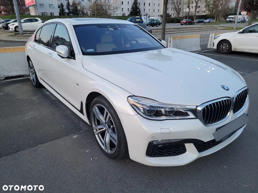 BMW Seria 7 750Li xDrive - 5