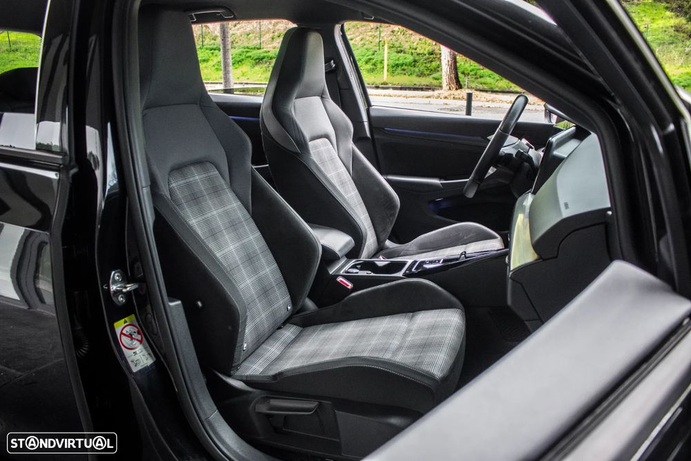 VW Golf 2.0 TDI GTD DSG - 29