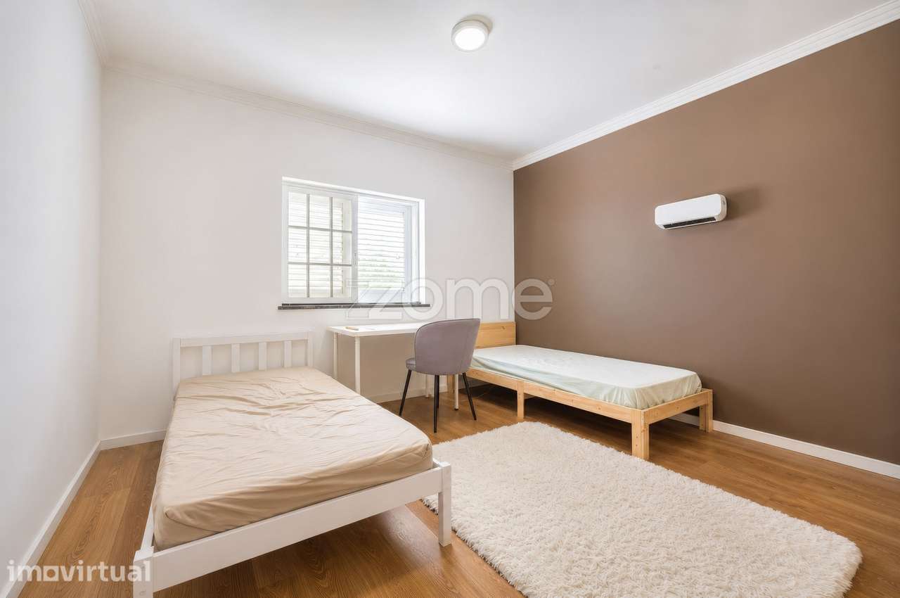 Moradia T4 com jardim e churrasqueira em Azeitão - Grande imagem: 5/17