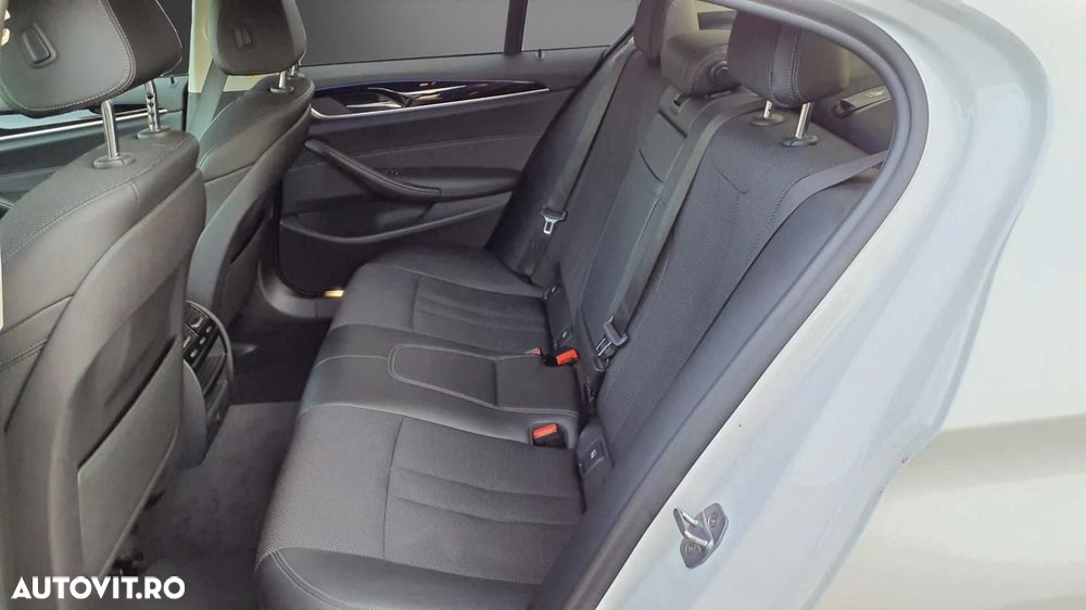 BMW Seria 5 530e AT PHEV - 11