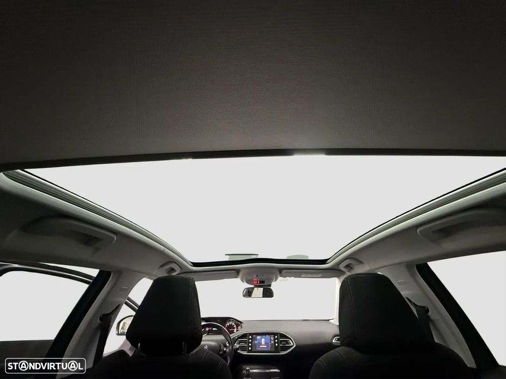 Peugeot 308 1.2 PureTech Allure - 14