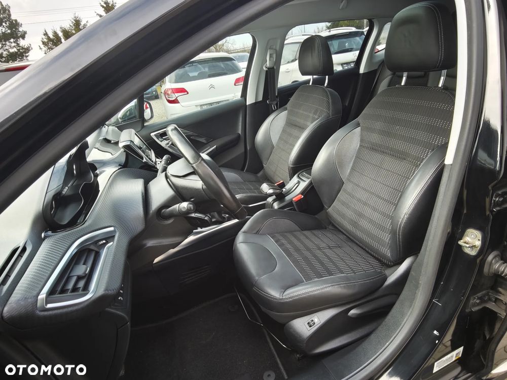 Peugeot 2008 e-HDi FAP 115 STOP & START Allure - 20