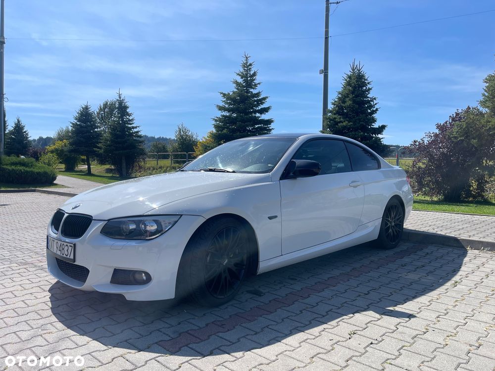 BMW Seria 3 330d xDrive Coupe - 8