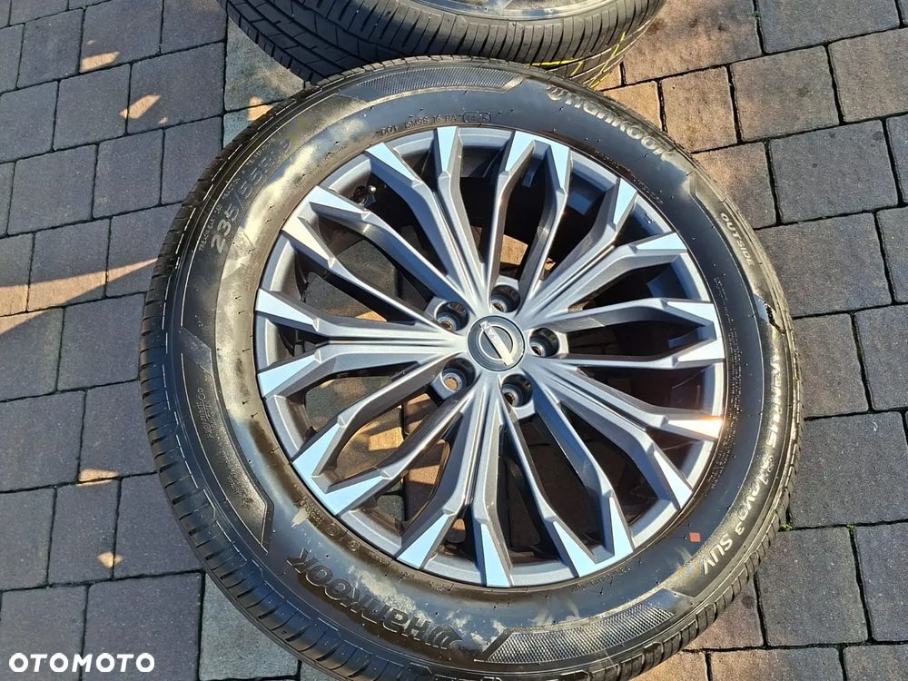 Kpl oryginalnych felg z oponą do Nissan - 10