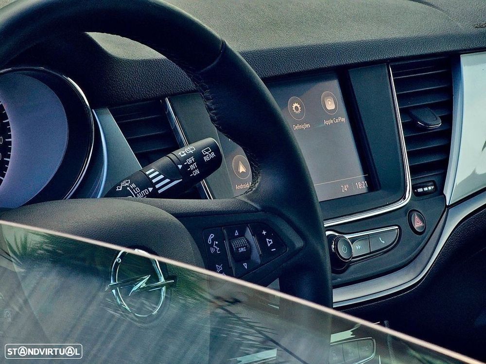 Opel Astra 1.2 T Design & Tech S/S - 12