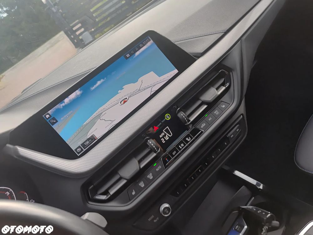 BMW Seria 1 M135i xDrive ColorVision Edition - 24