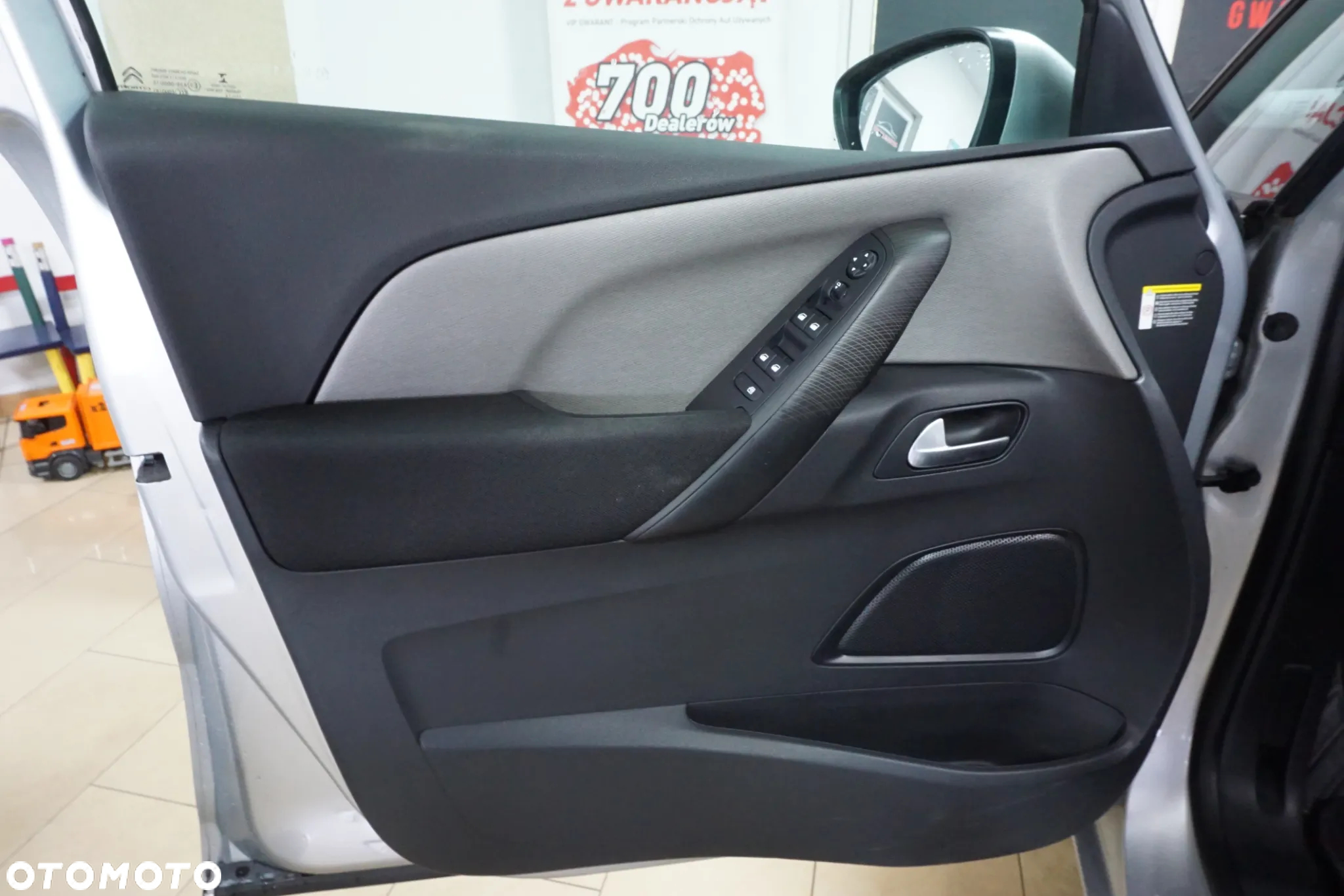 Citroën C4 Grand Picasso 1.6 BlueHDi MoreLife S&S EAT6 - 22
