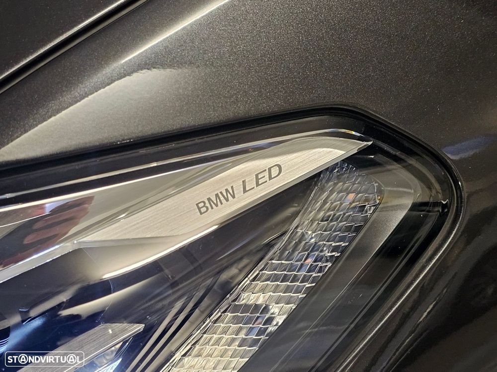 BMW 530 e Pack Desportivo M - 32