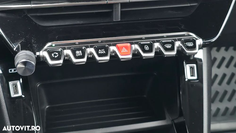 Peugeot 208 1.2 L PureTech STT EAT8 Allure Pack - 33