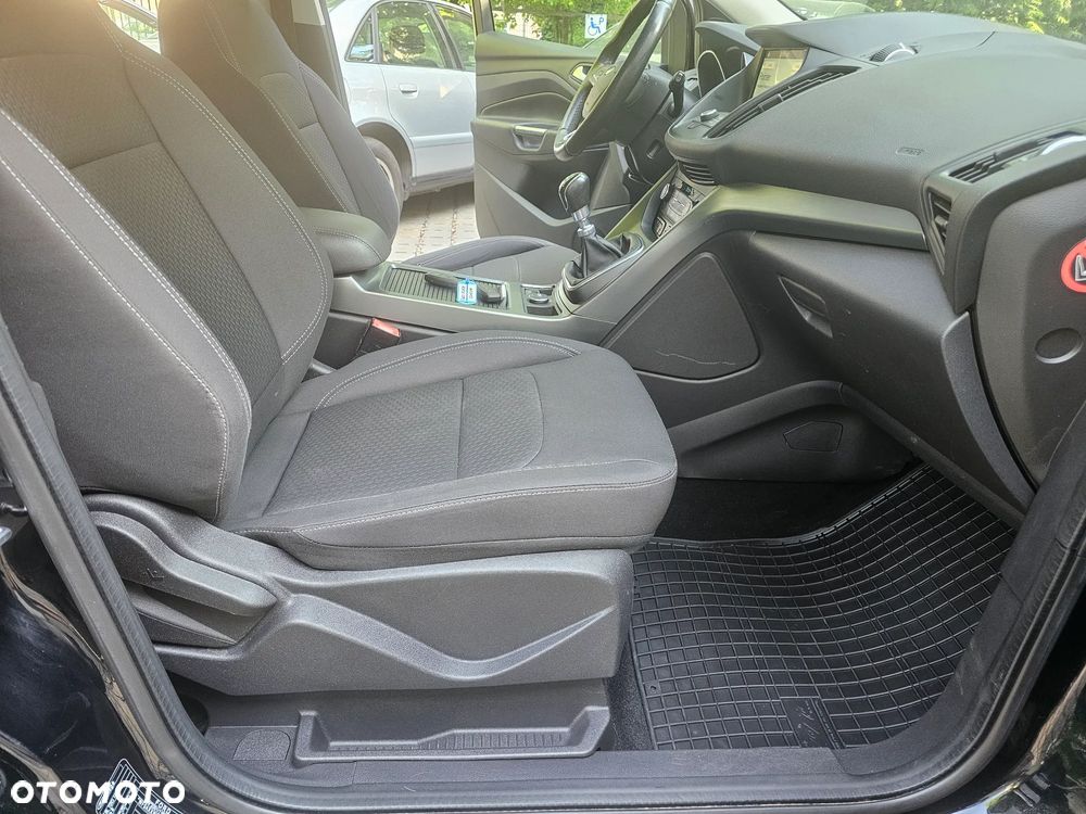 Ford Kuga 2.0 TDCi 4WD Titanium - 12