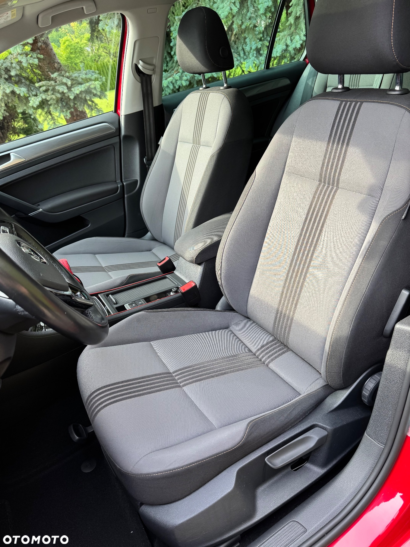 Volkswagen Golf - 11