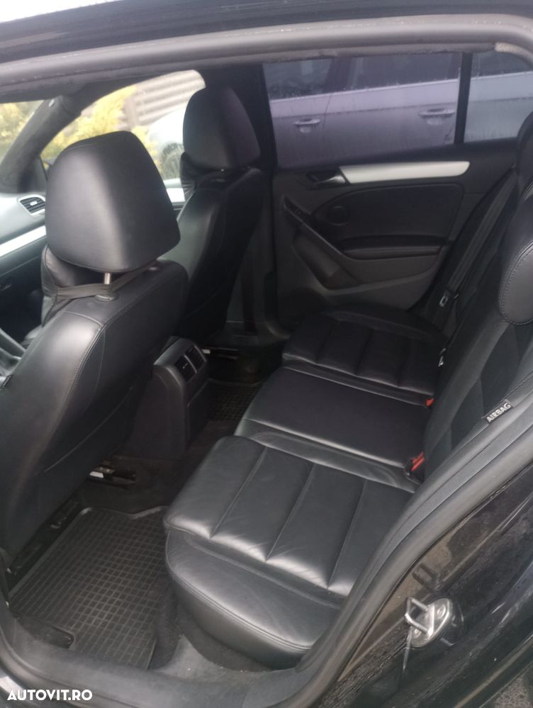 Volkswagen Golf 2.0 TDI Highline - 10