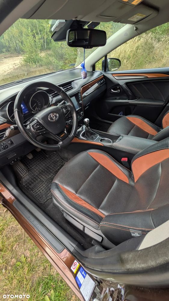 Toyota Avensis 2.0 D-4D Prestige - 10