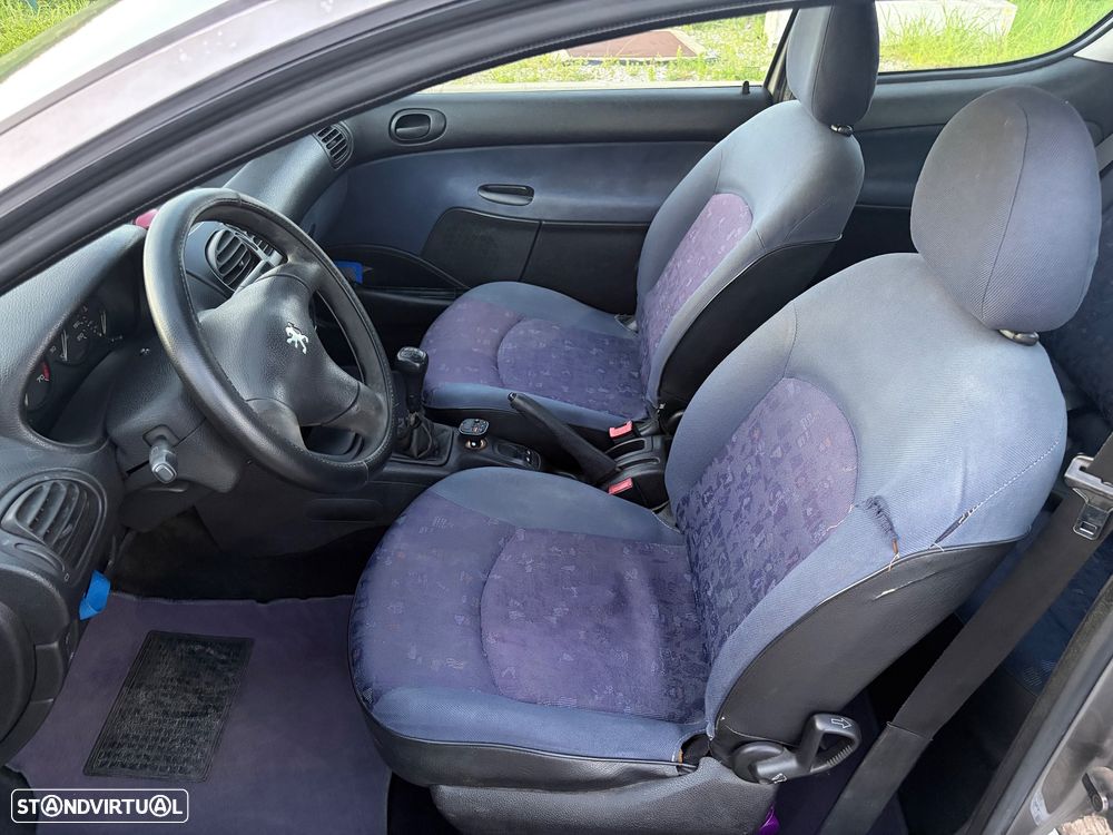 Peugeot 206 1.1 Color Line - 11