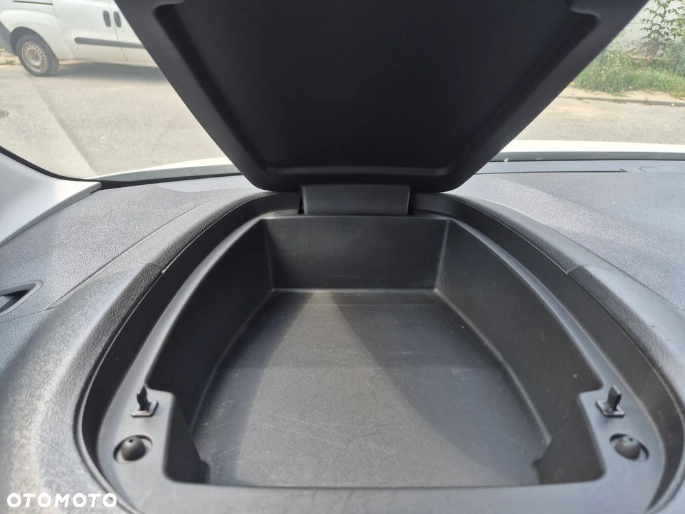 Citroën BERLINGO - 21