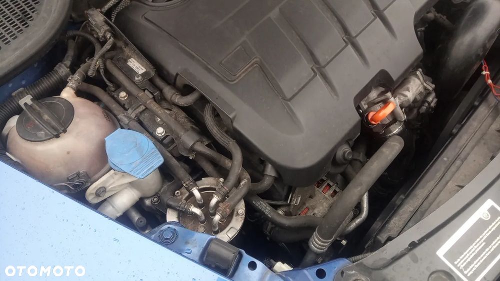 Skoda Octavia Combi 2.0 TDI CR DPF RS - 10