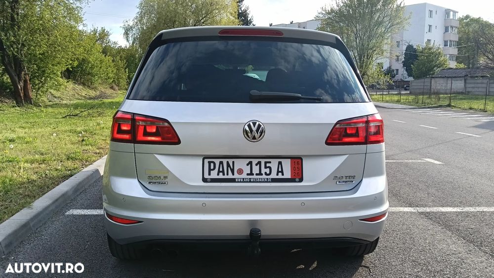Volkswagen Golf 2.0 TDI SCR Highline - 14