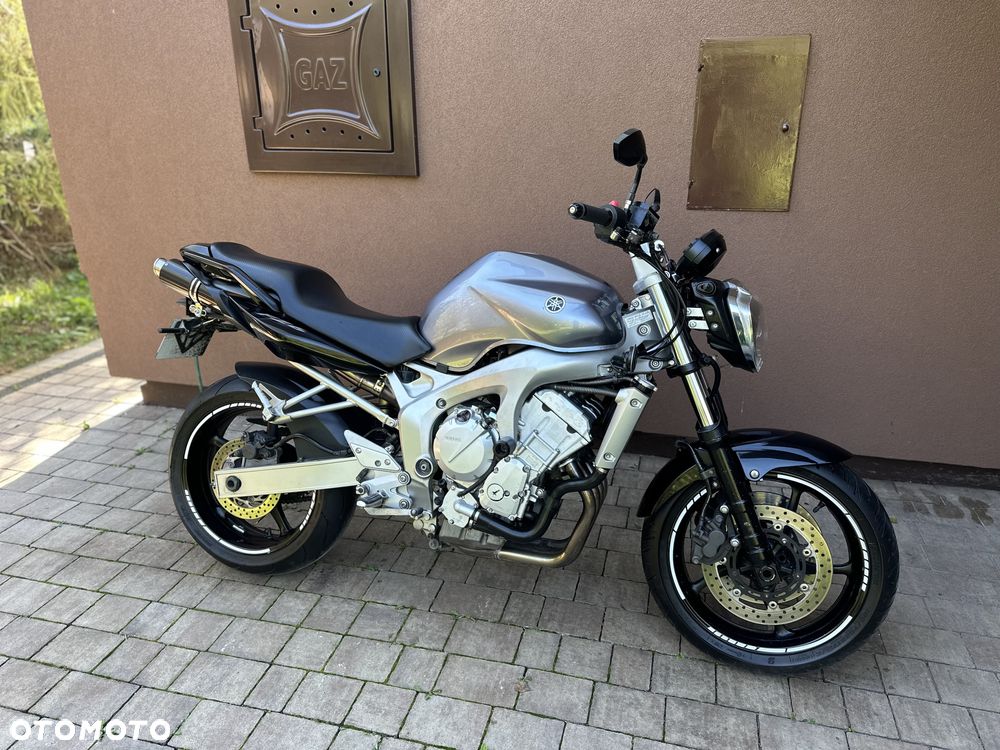 Yamaha FZ6 - 4