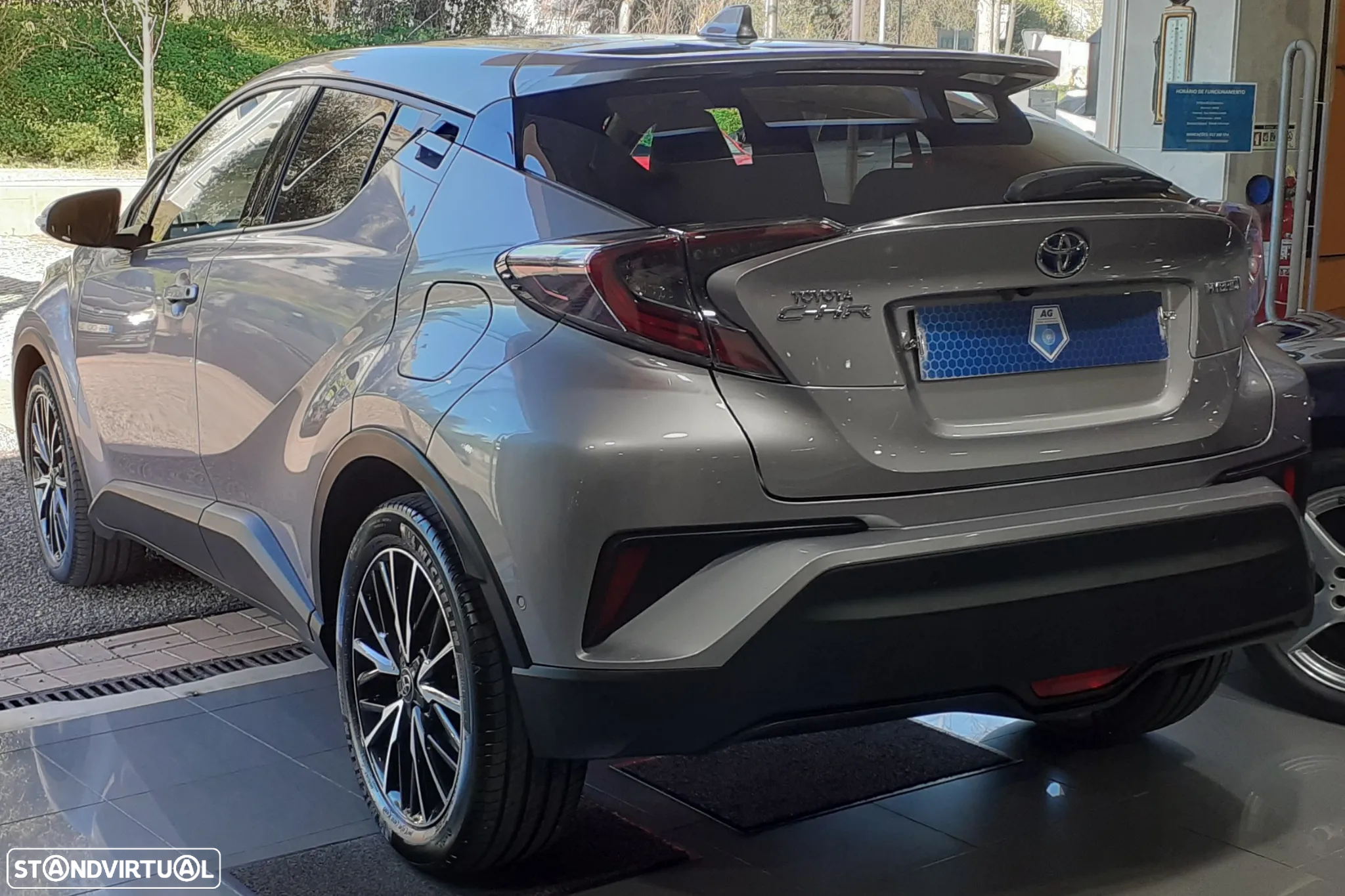 Toyota C-HR 1.8 HSD Exclusive+P.Luxury - 3