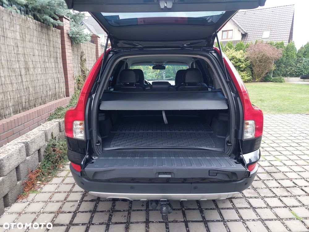 Volvo XC 90 D5 AWD Executive - 11