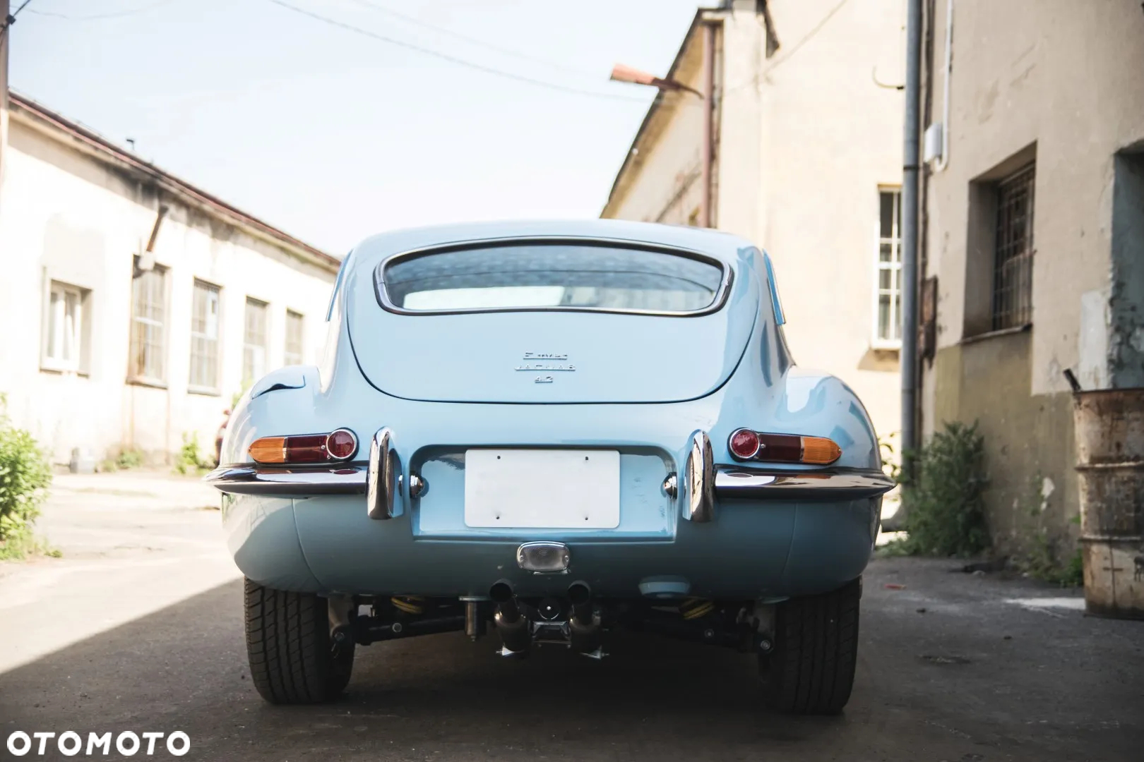 Jaguar E-Type - 14