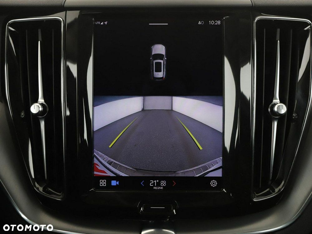 Volvo XC 60 B4 D Core - 28