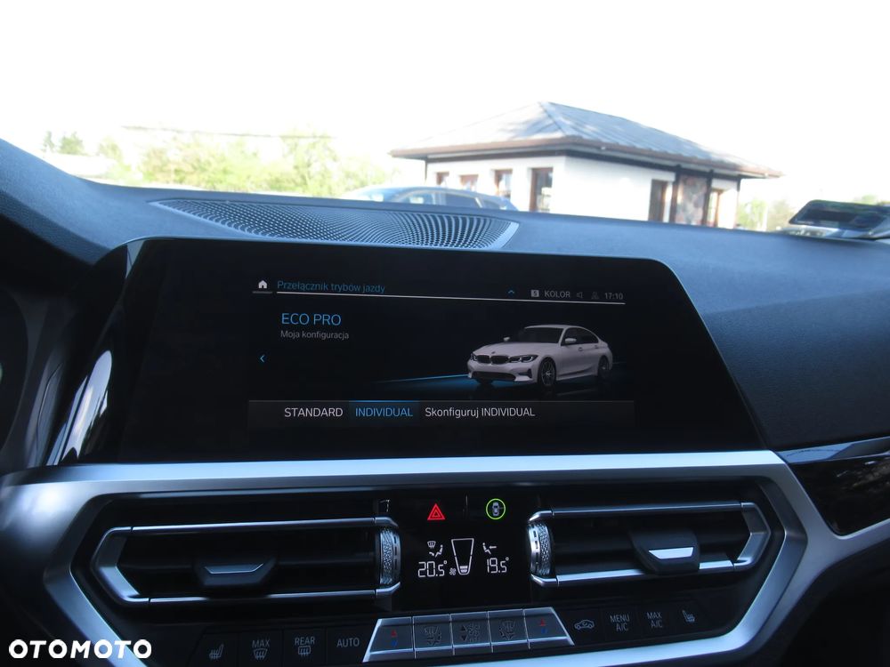 BMW Seria 3 318i Sport Line - 29