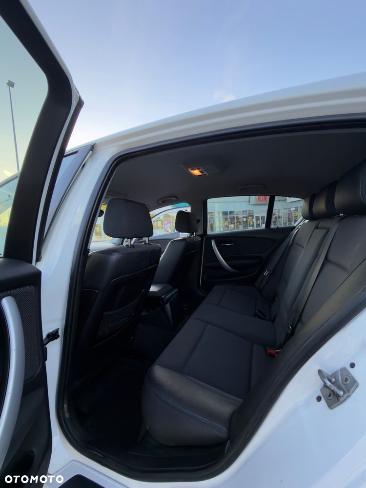 BMW Seria 1 120d DPF Edition Sport - 15